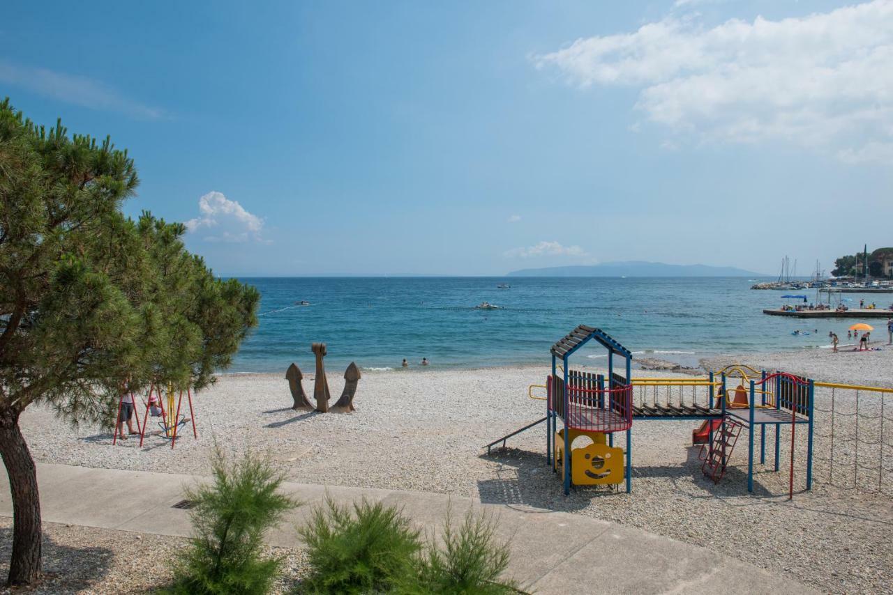 Appartamento Oasis Of Peace And Relaxation Ii. Ičići Esterno foto